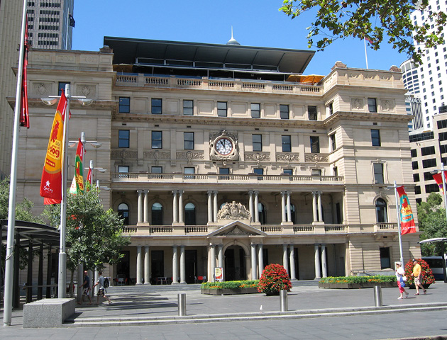 Customs House Forecourt