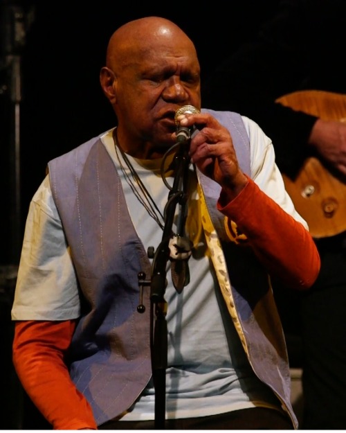Archie Roach sings 'Nopun Kurongk' with William Barton
