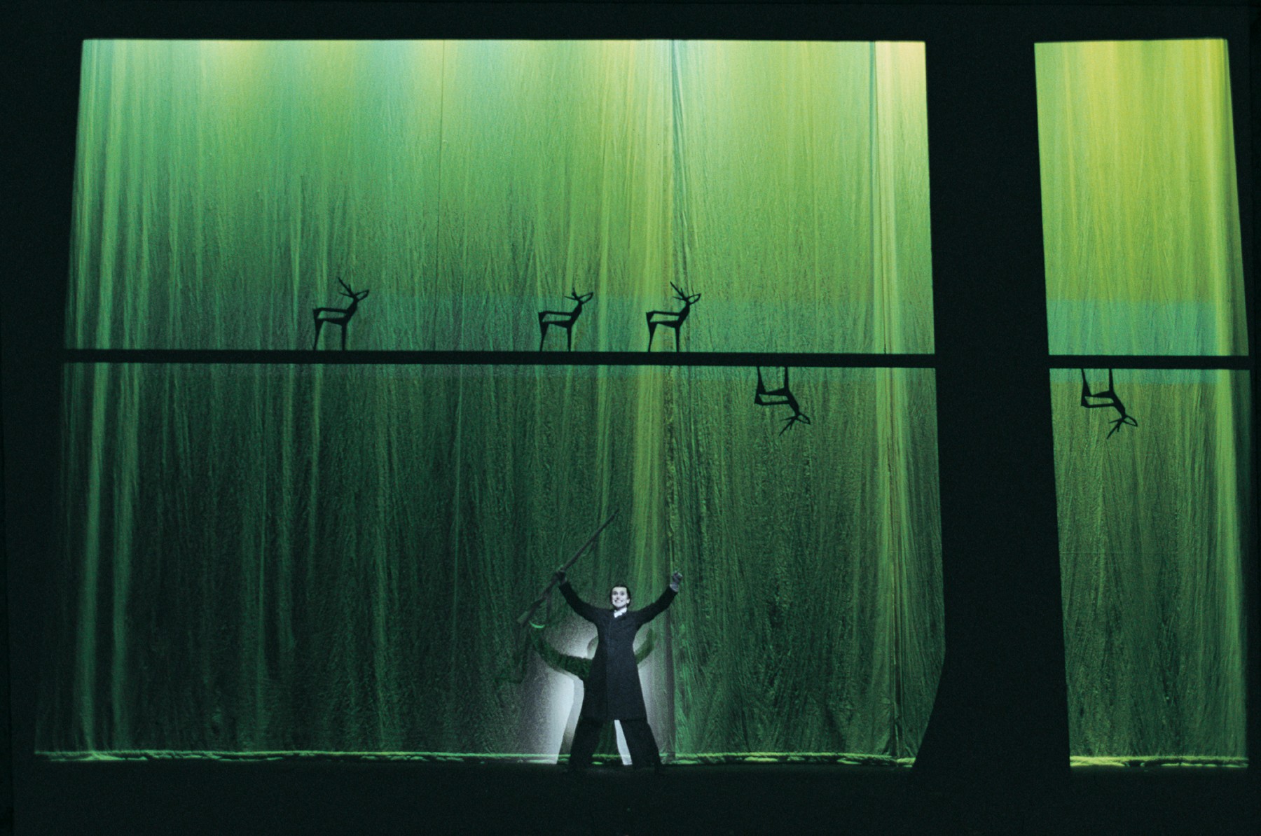 Photo by Brinkhoff Mögenburg