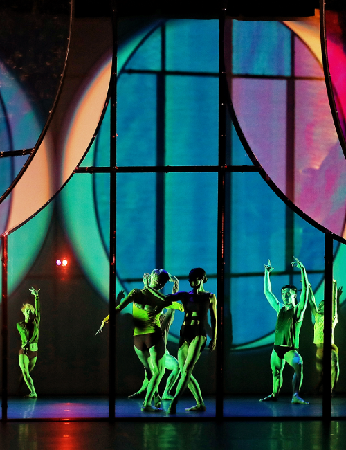 Ballet meets Jamie XX and Olafur Eliasson in Tree of Codes