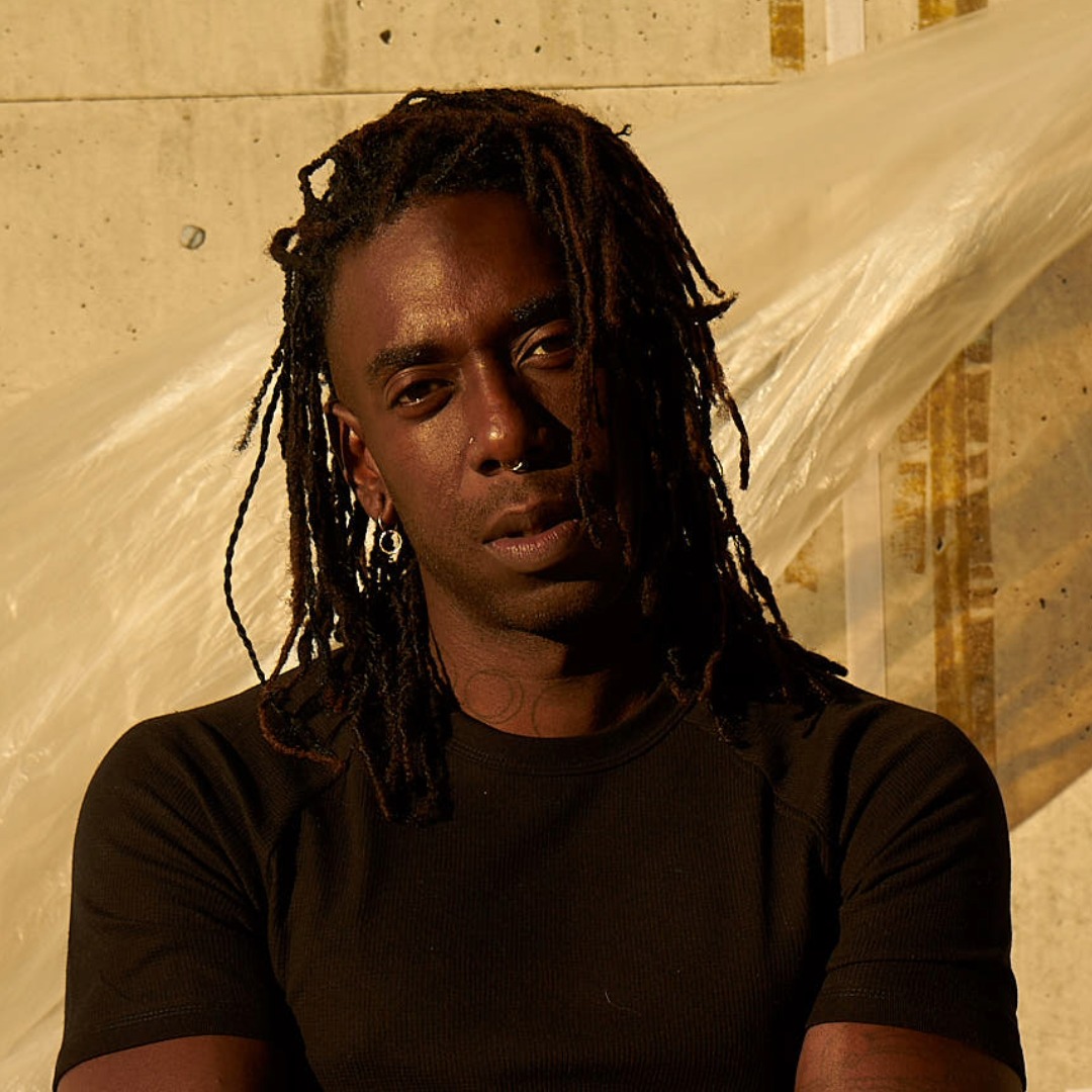 Kelly “Lovemonster” Dezart-Smith